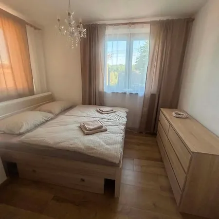 Apartament Kurinec Blizko Kupaliska Rymawska Sobota